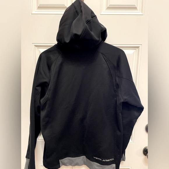 💙⬇️ $21 ⬇️ Men’s Under Armour Size Large black Zip Up front Hoodie. 2 pockets. - Picture 5 of 10